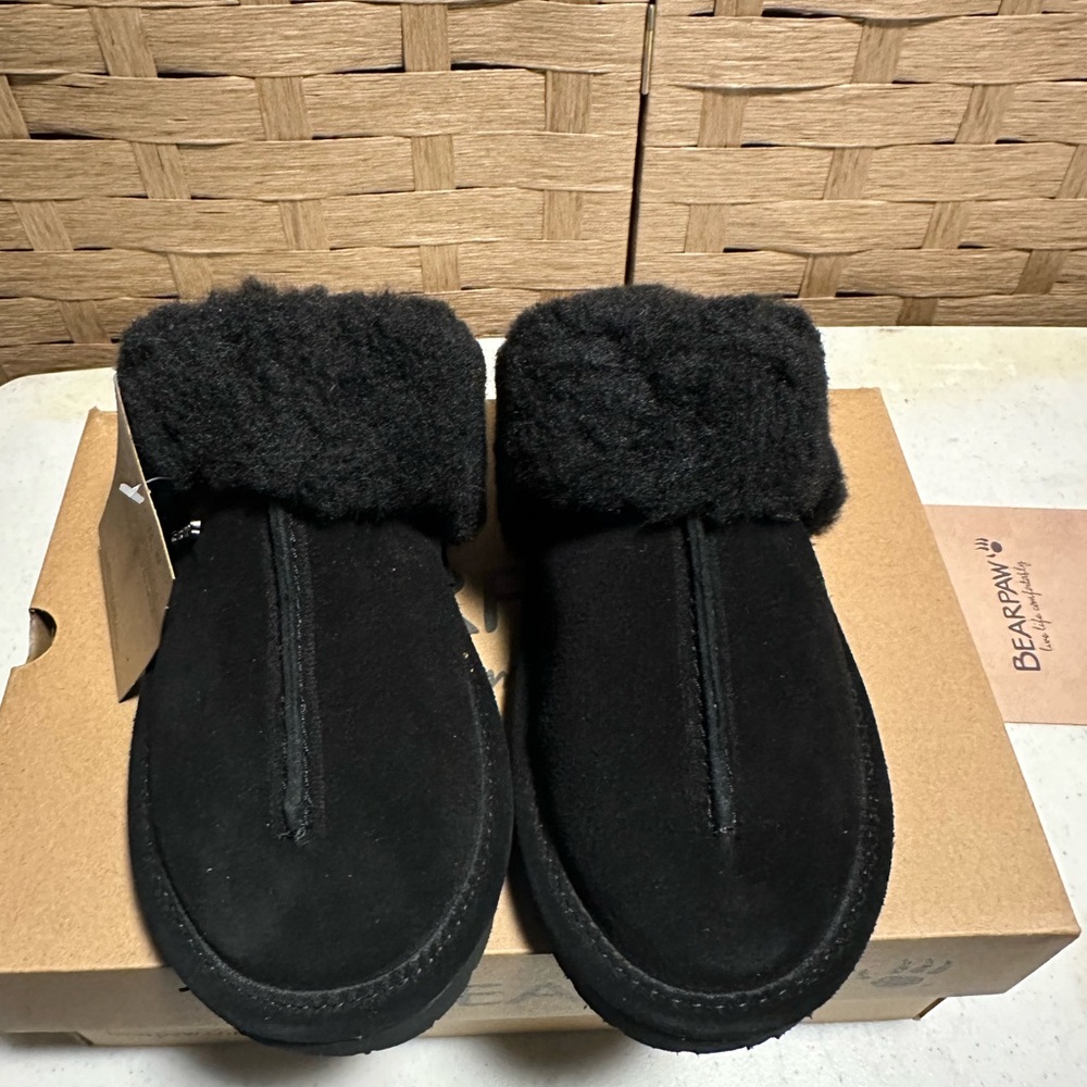 New BearPaw Loketta Slipper Black